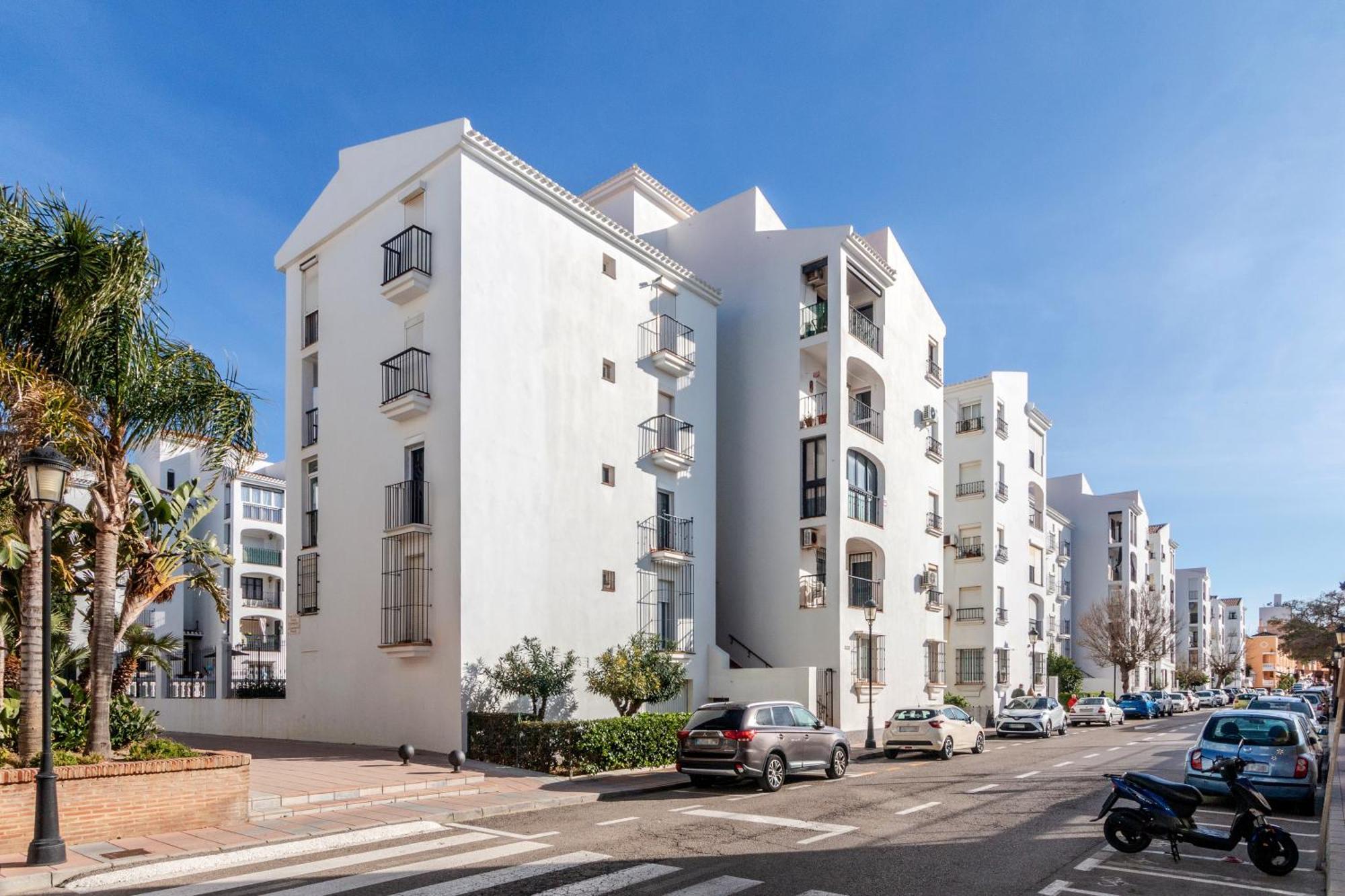 Close To The Beach, 5 Minutes Walk San Luis de Sabinillas Bagian luar foto